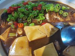 -卢大鲜鱼头捞饭(美利广场店)