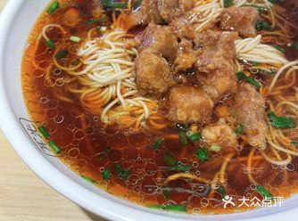 这个肉再给我来一碗吧，好吃绝了