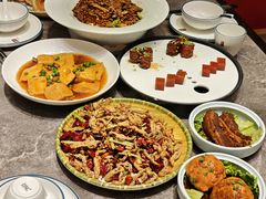 -闫府私房菜·百年鲁菜(恒隆店)