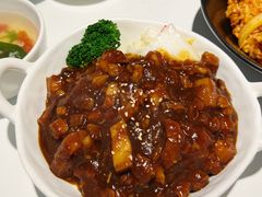 私房卤肉饭-露露家咖啡店