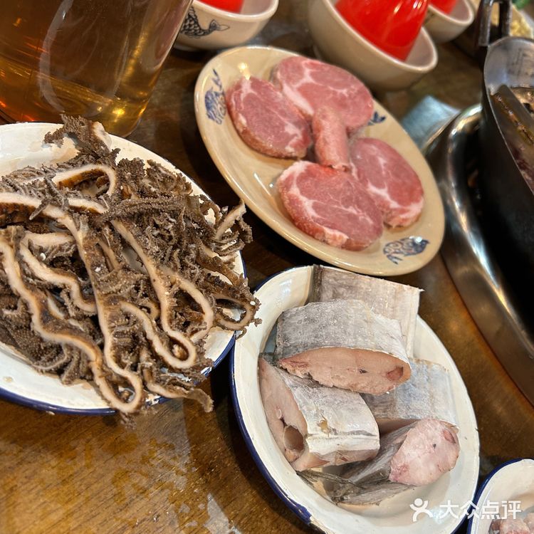 强烈推荐士豆丝儿，稍微烫一下太绝了，价格也都很实惠