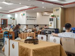 -濠轩阁特色生蚝火锅总店