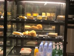 面包甜点陈列柜-星巴克(兰州国芳百货店)