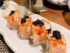 焦糖三文鱼玉子卷-武藏日本料理(宝安壹方城店)