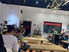 大堂-极有家小鱼小鸡石锅煲(佳兆业店)