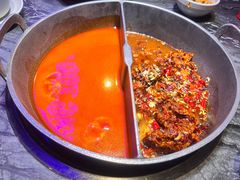 -热火朝天鲜切牛肉火锅(南强街巷店)