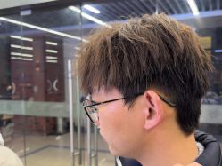 -藤野造型烫发染发