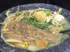 -小蛮椒麻辣烫·麻辣拌(青浦宝龙店)