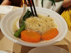 云吞港式汤面-避风塘(金山万达店)