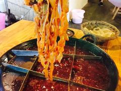 -岗上渣渣老火锅(两路口店)