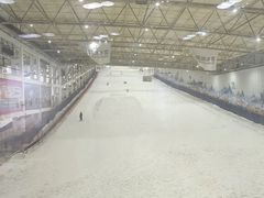 -乔波室内滑雪场
