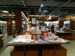 -博览书店(越秀悦汇天地店)