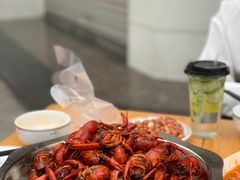 -李双猪·小龙虾·烧烤·羊肉煲(乐山店)