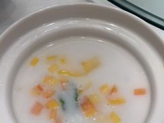 -香山湖家家宴(中山陵店)