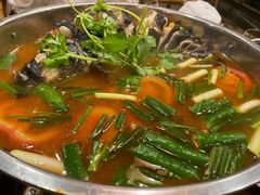 -凤凰路何眼镜香辣蟹(花果园店)