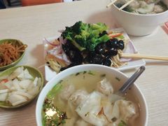 -石门侯·石门馄饨侯(革新北街店)