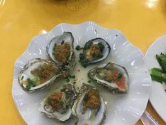 蒜蓉蒸生蚝-春园海鲜广场D区6号(钟姐海鲜加工店)
