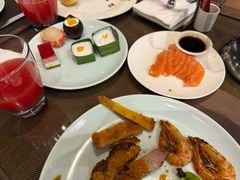-飨食汇全日制餐厅·昆山皇冠假日酒店(九方店)