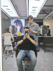 -藤野造型烫发染发