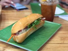 -Bánh Mì Huynh Hoa
