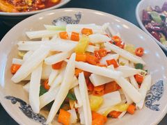 酸辣藕条-潇湘阁(望京SOHO店)