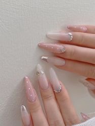 -UMl Nail 尤米美甲美睫半永久