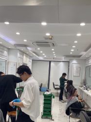 -镁连社·美联社