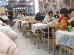 大堂-江城燕子大排档(江汉路步行街店)