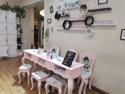 美甲区-金丝秀美发沙龙