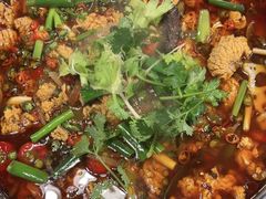 -牟记江湖重庆地标特色菜鱼蛋海鲜羊蝎子(巴南区黑金冠十多年好店)