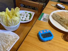 -小小河边鱼(天润城店)