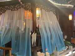 -荷塘秋月·本帮江浙菜(国权路店)