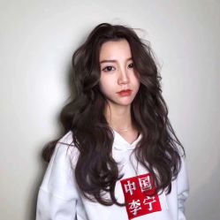 -侨治发型