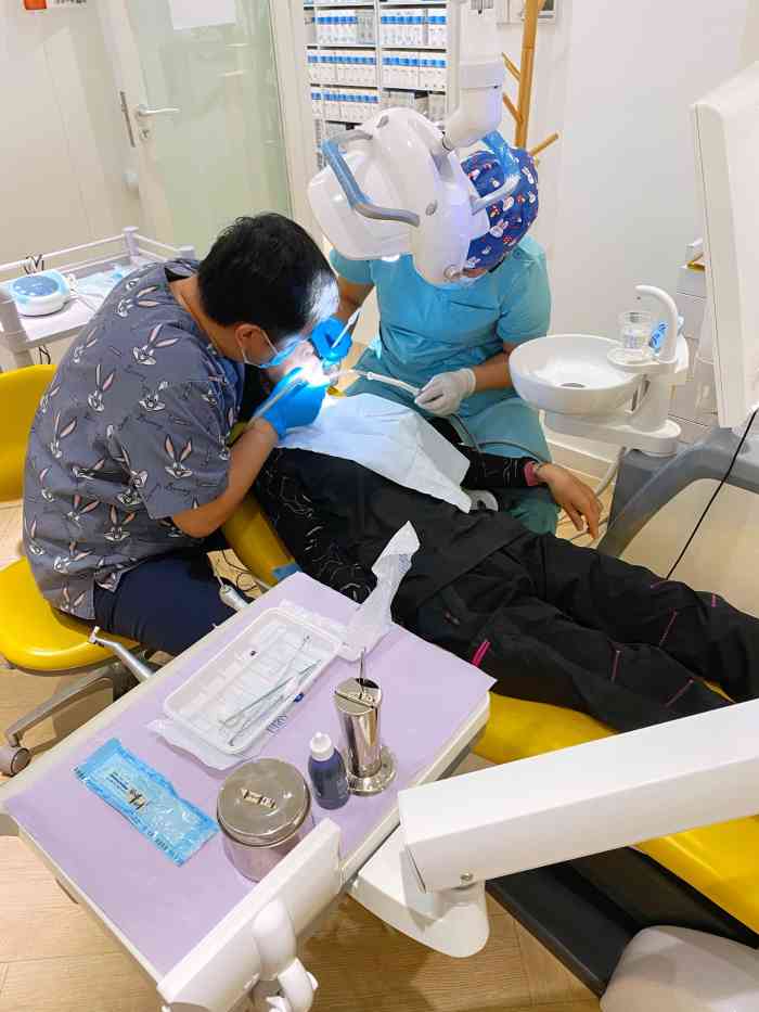 艾恩口腔·矫正美白中心(大东店)-"前些日子在这里做的贴面和牙冠