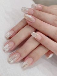 -花系美·美甲美睫精品店