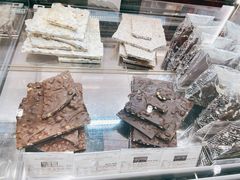 -VENCHI 闻绮(上海佛罗伦萨小镇店)