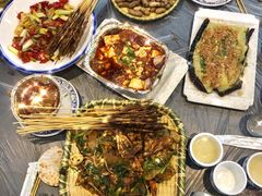 -金渝海鲜烧烤万州烤鱼店