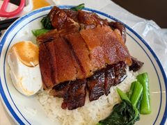 乳猪三宝饭-香港新发烧腊茶餐厅(书城店)