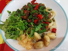 -杨记跷脚牛肉面(下元店)