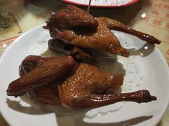 驰名石岐乳鸽-石岐佬中山菜馆(张溪店)