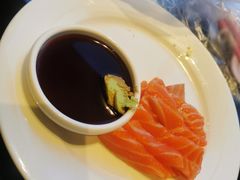 三文鱼-大中华希尔顿酒店-念自助餐·嗨啤·小龙虾