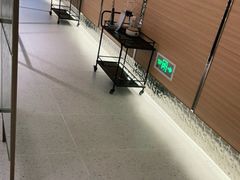 等位区-红鼎豆捞·非遗鲍皇汤火锅(宝丰路店)