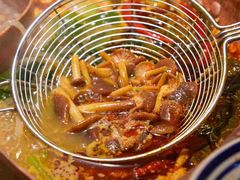 -洱火云南酸菜牛肉火锅(石景山当代商城店)