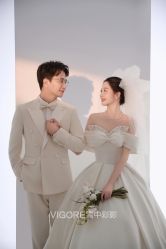 -雪中彩影婚纱摄影·微光艺术中心