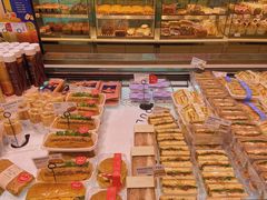 -巴黎贝甜(大宁国际商业广场店)