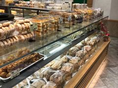 面包甜点陈列柜-泸溪河桃酥(江宁万居汇店)