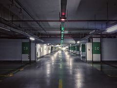 场地-正大乐城徐汇店-地下停车库