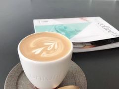 -UNI UNI(环亚凯瑟琳店)