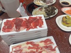-四囍码头海鲜烧烤自助火锅(外滩南京东路悦荟广场店)