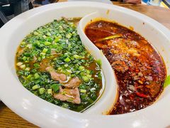 鸳鸯水煮牛肉-成都吃客(九眼桥店)